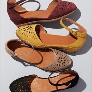 Gentle souls Kenneth Cole d’orsay flat size 9 yellow